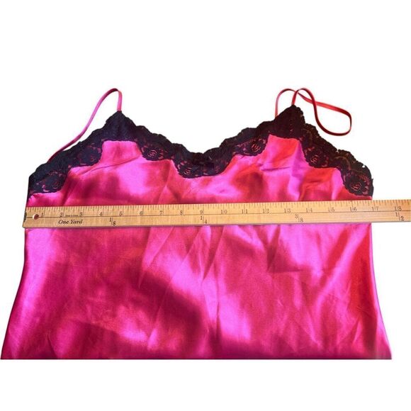 Vintage Delicates Satiny Fuchsia pink & Black Lace Peignoir Nightgown small - Picture 5 of 7